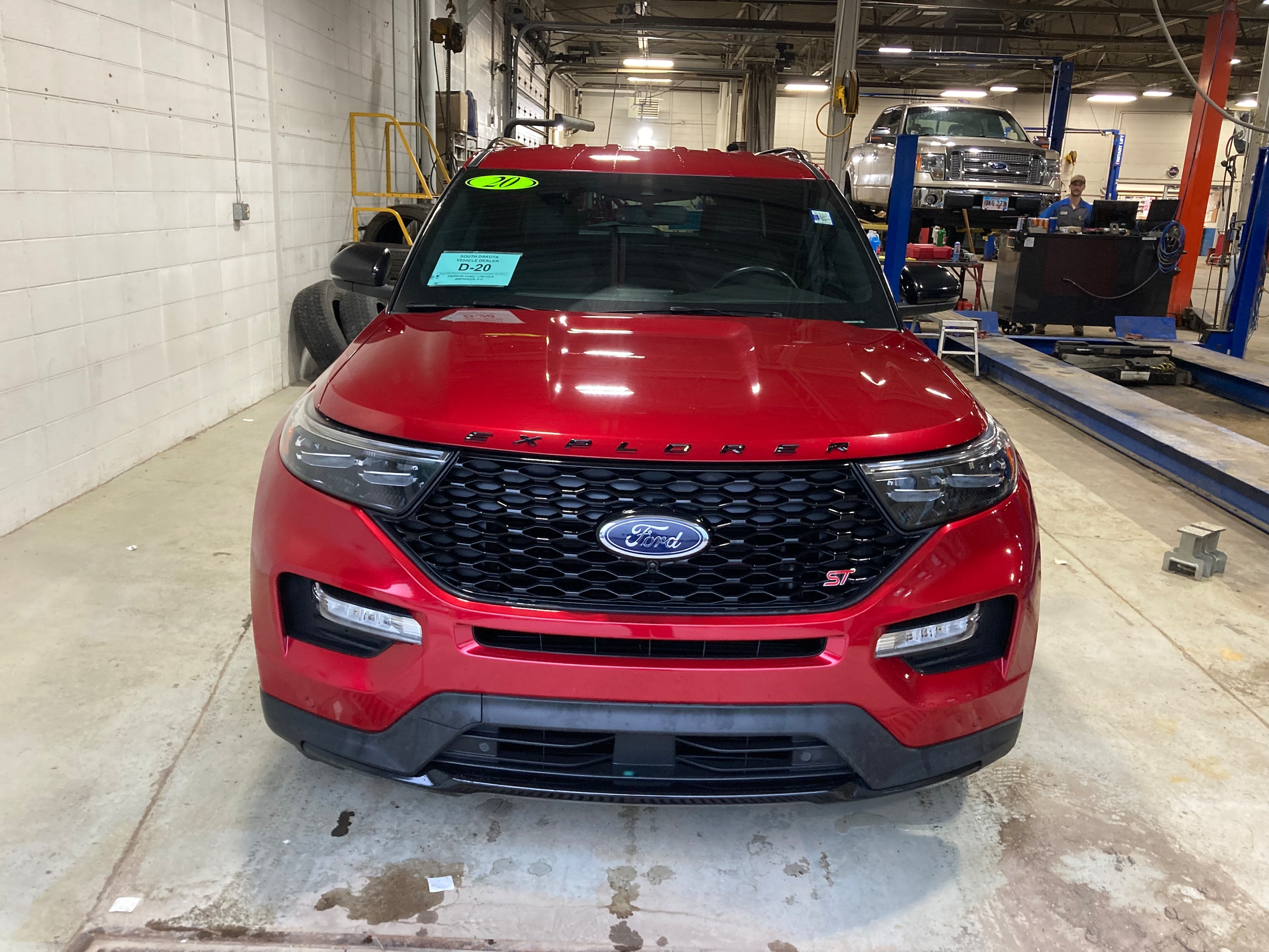 Used 2020 Ford Explorer ST with VIN 1FM5K8GCXLGA90845 for sale in Aberdeen, SD