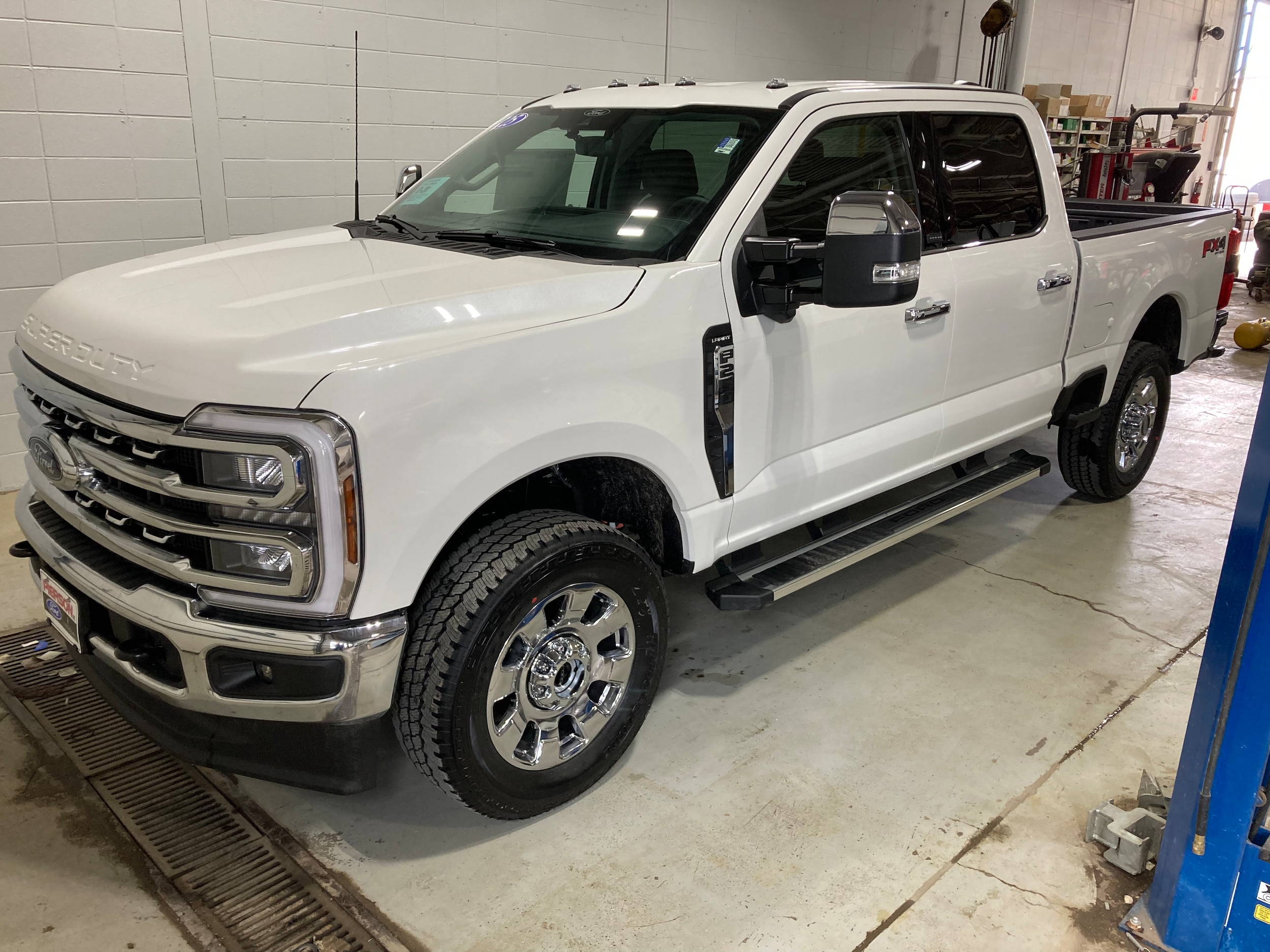 2025 Ford F-250 Super Duty Lariat's photo
