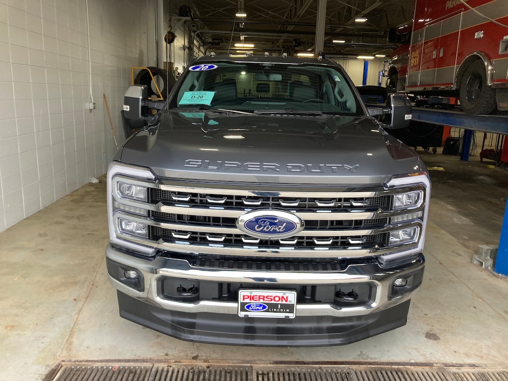 New 2026 Ford F-250SD Lariat Truck