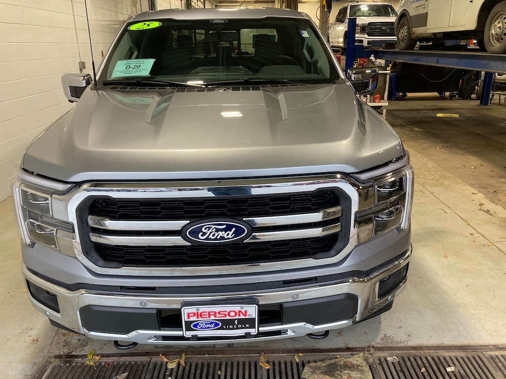 New 2025 Ford F-150 Lariat Truck