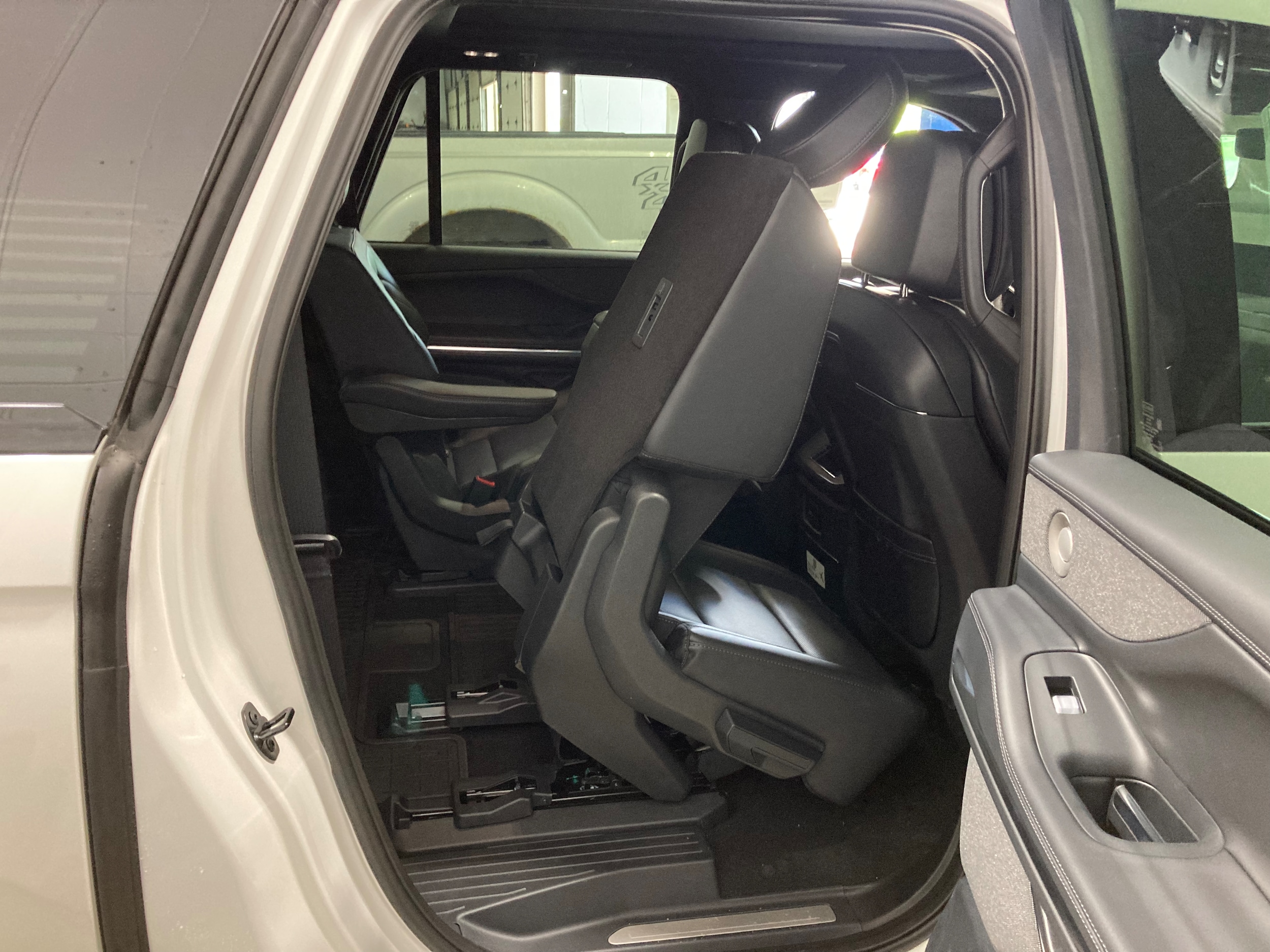 2025 Lincoln Navigator Reserve L - Photo 8