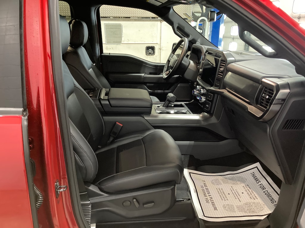 New 2025 Ford F-150 Lariat Truck