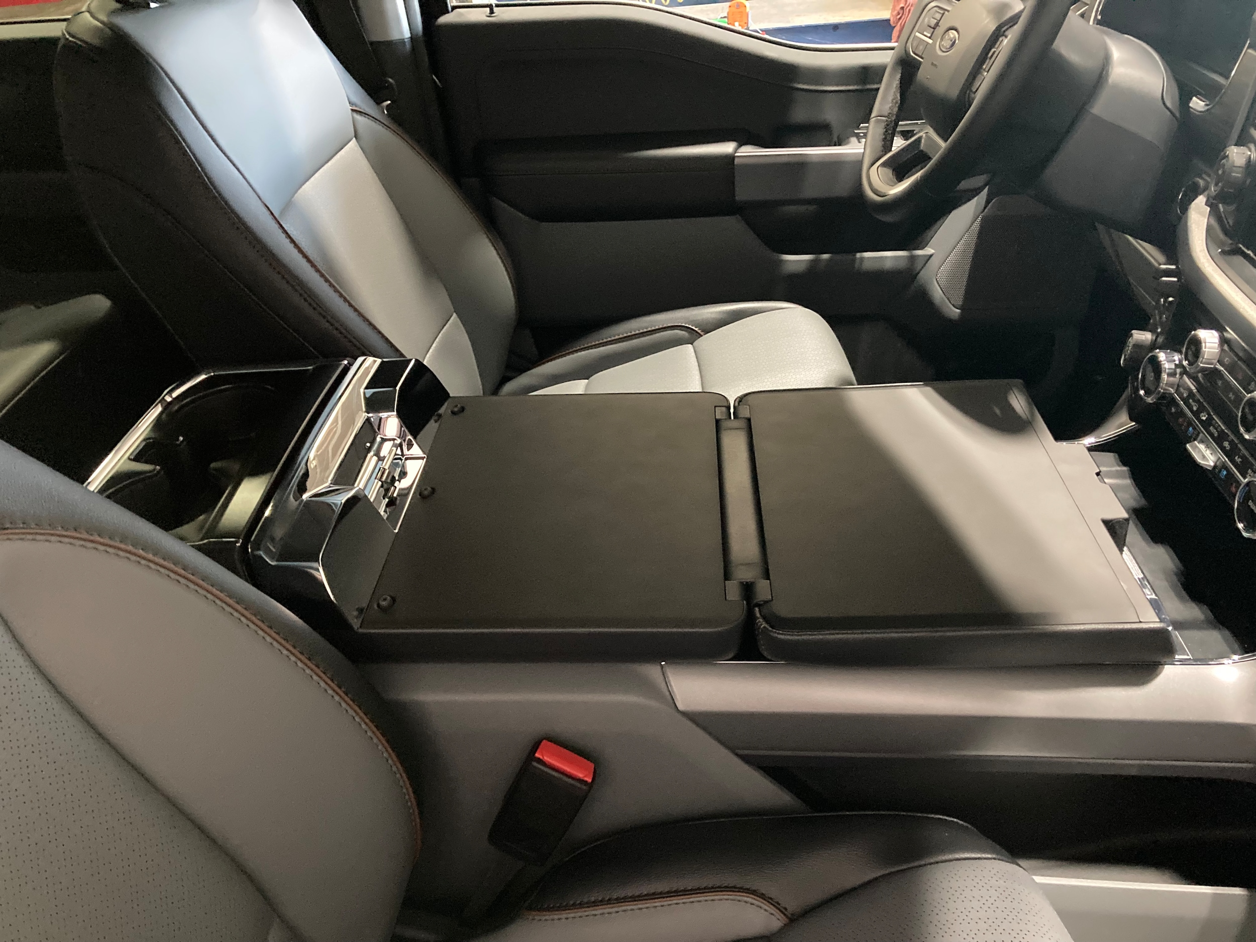 2026 Ford F-150 Lariat - Photo 8