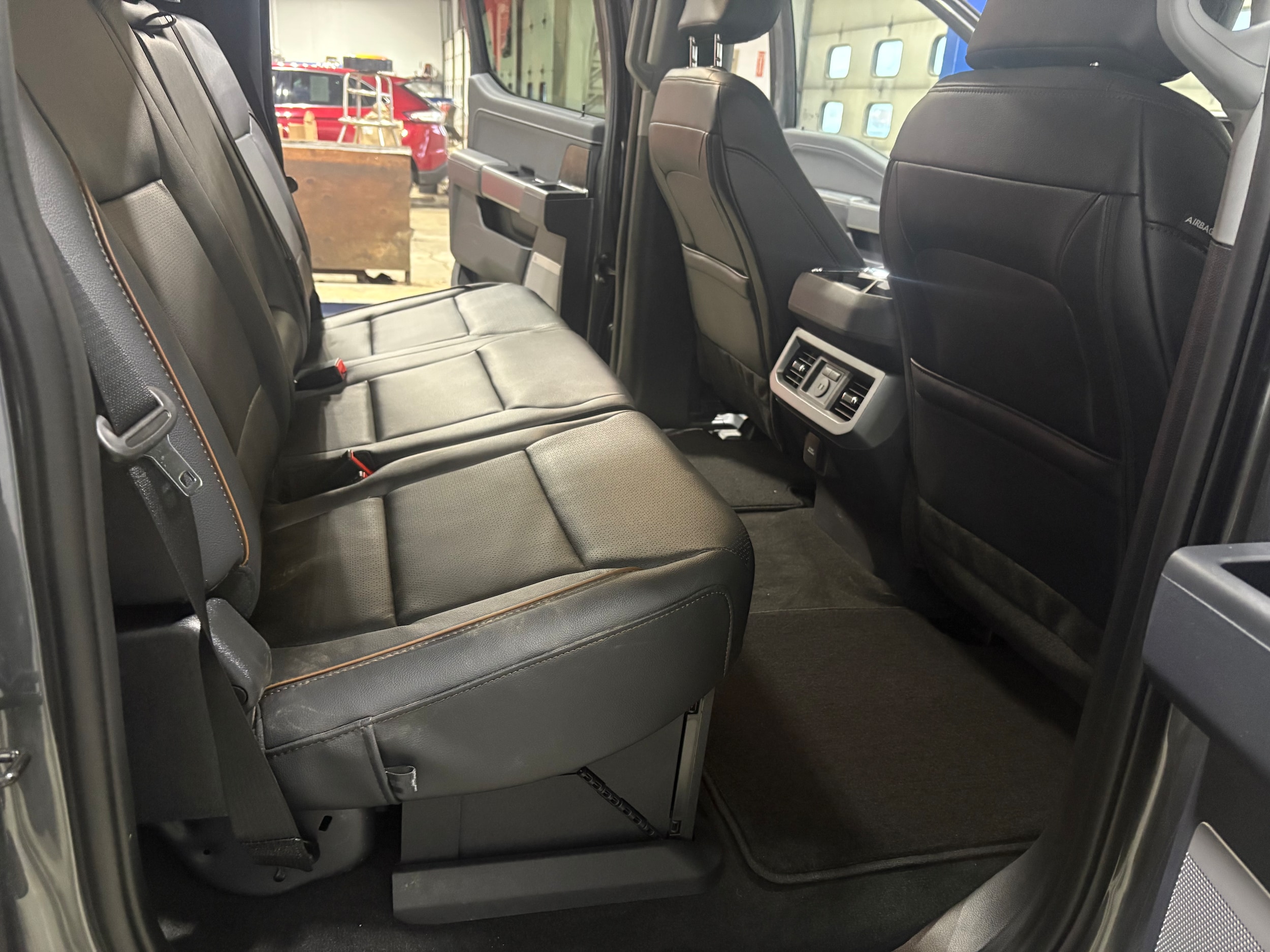 2026 Ford F-350 Super Duty Lariat - Photo 17