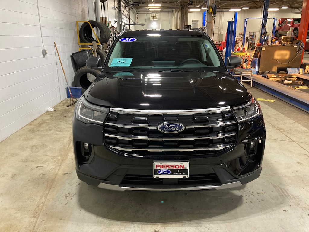 New 2025 Ford Explorer Active SUV