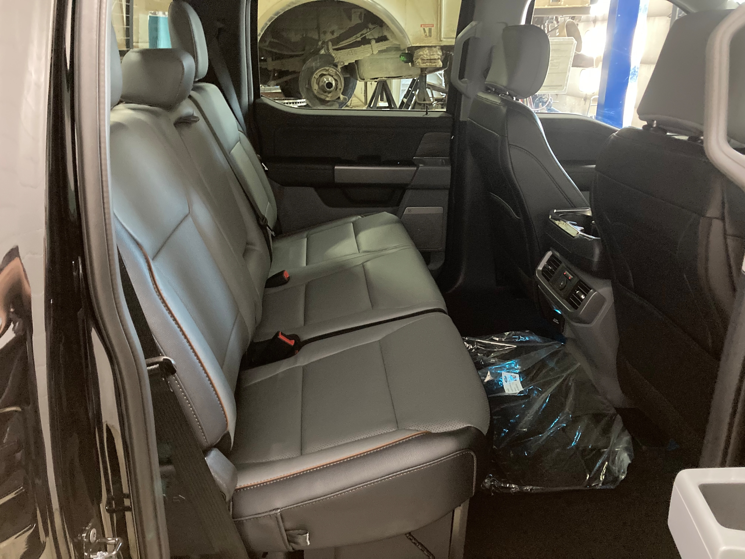 2026 Ford F-150 Lariat - Photo 10