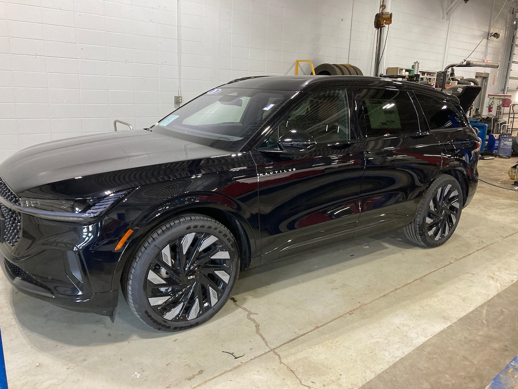 Used 2026 Lincoln Nautilus Reserve SUV