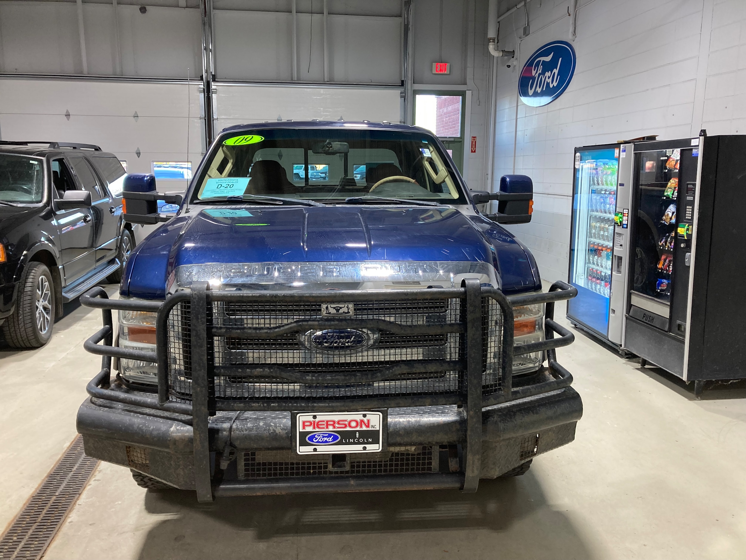 Used 2009 Ford F-250 Super Duty Lariat with VIN 1FTSW21R09EA75491 for sale in Aberdeen, SD