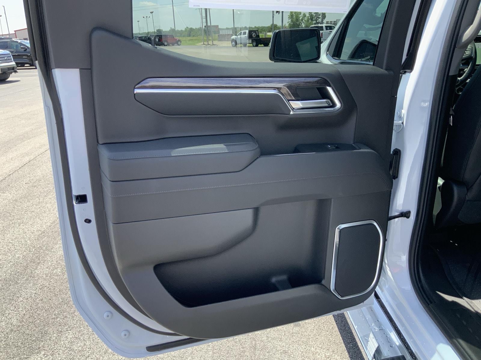 2026 Chevrolet Silverado 1500 LTZ - Photo 55
