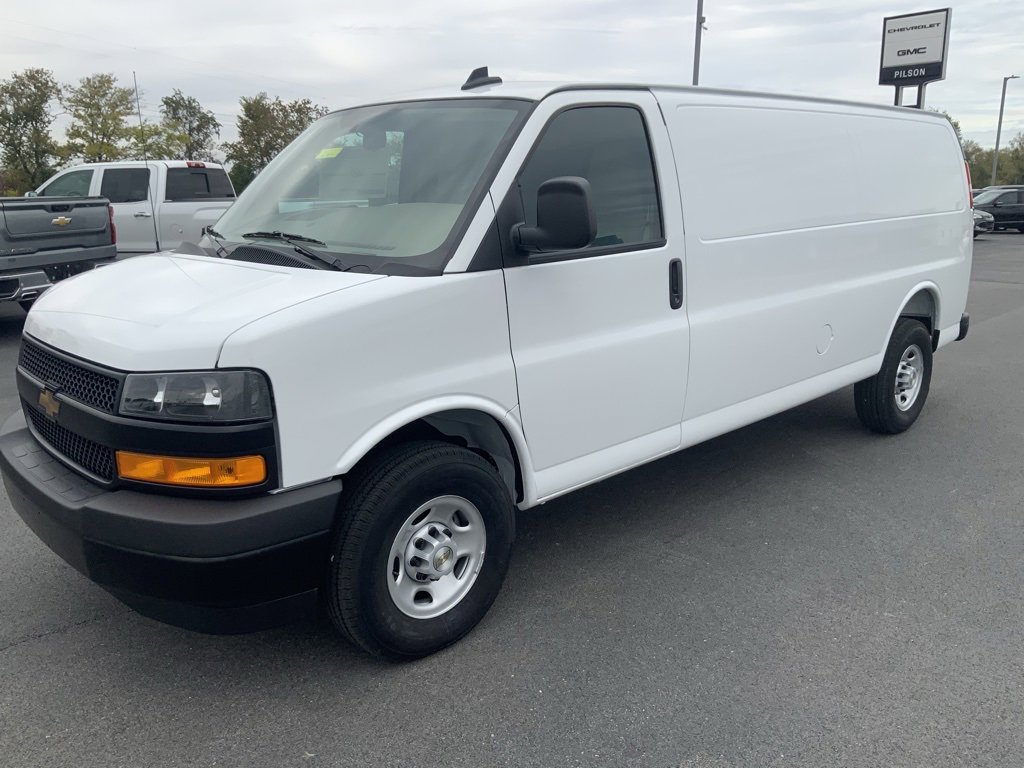 2025 Chevrolet Express Cargo 3500 Van photo 3