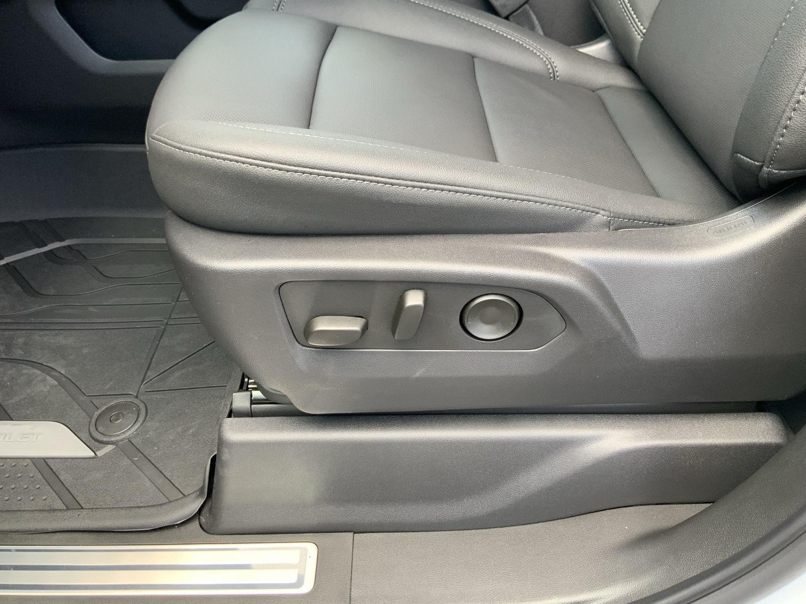 2026 Chevrolet Silverado 1500 LTZ - Photo 26