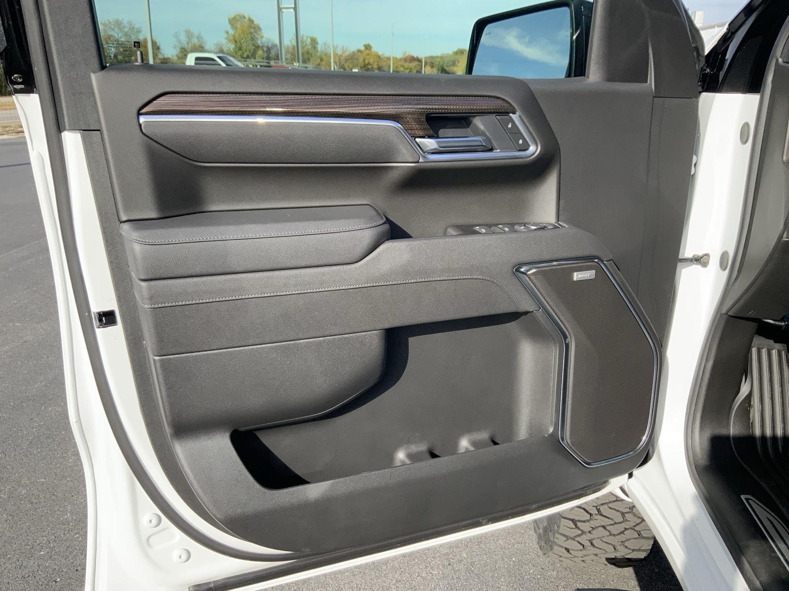 2025 Chevrolet Silverado 1500 RST - Photo 27
