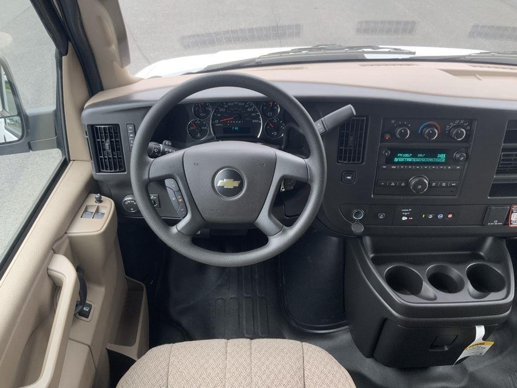 2025 Chevrolet Express Cargo Work Van - Photo 25