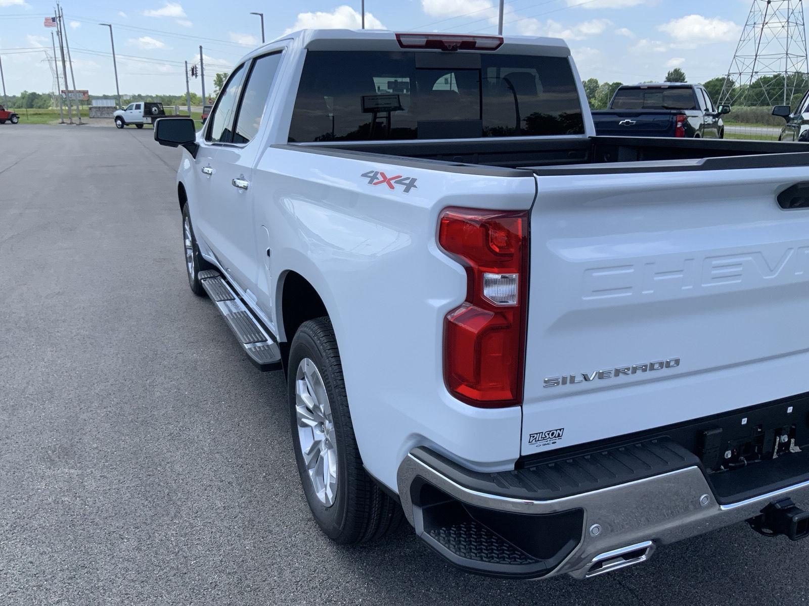 2026 Chevrolet Silverado 1500 LTZ - Photo 16