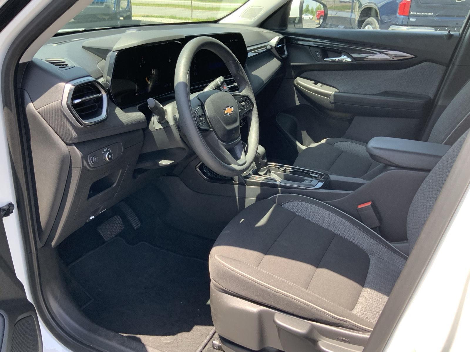 2025 Chevrolet Trailblazer LT - Photo 24