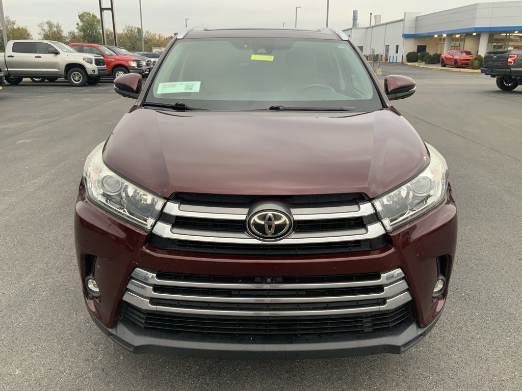 2019 Toyota Highlander Limited Platinum photo 3