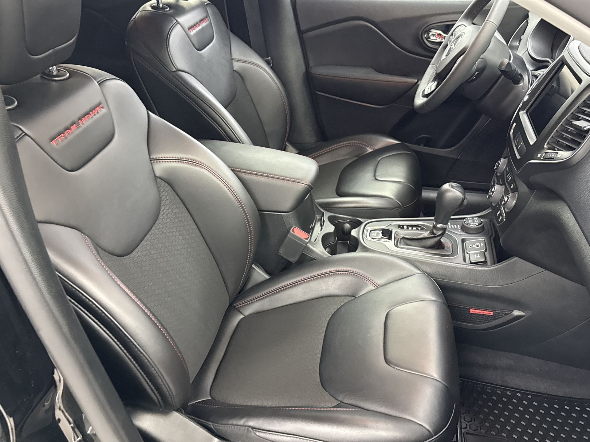 2022 Jeep Cherokee Trailhawk - Photo 75