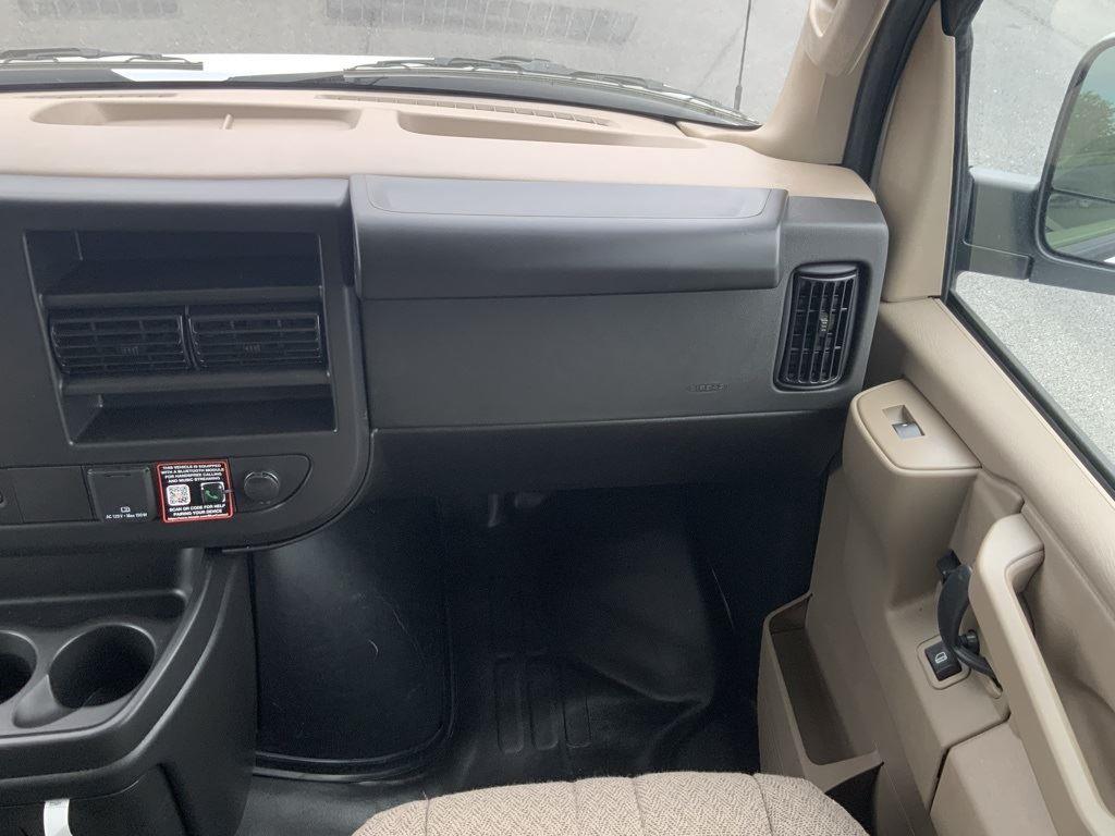 2025 Chevrolet Express Cargo Work Van - Photo 44