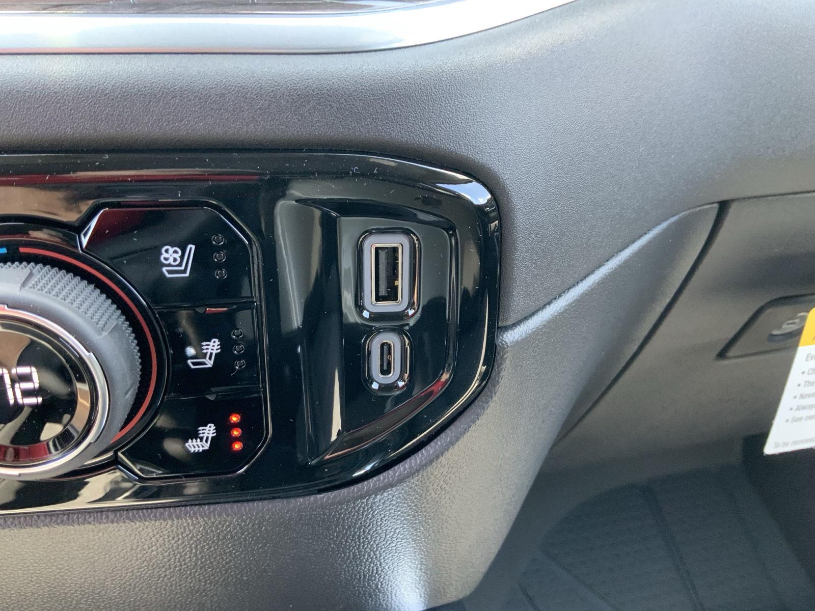 2026 Chevrolet Silverado 1500 LTZ - Photo 47