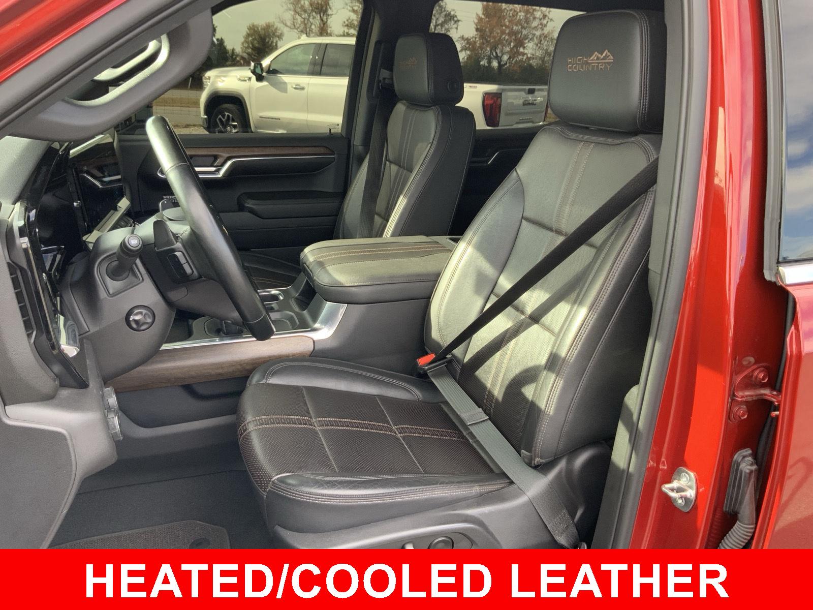 2023 Chevrolet Silverado 1500 High Country photo 3