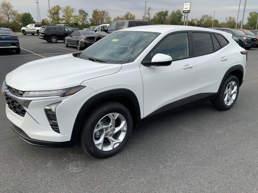 New 2026 Chevrolet Trax LS SUV