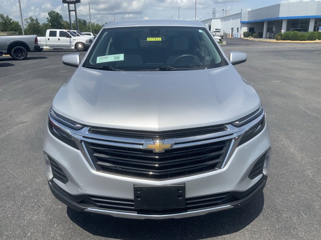 2022 Chevrolet Equinox LT photo 3