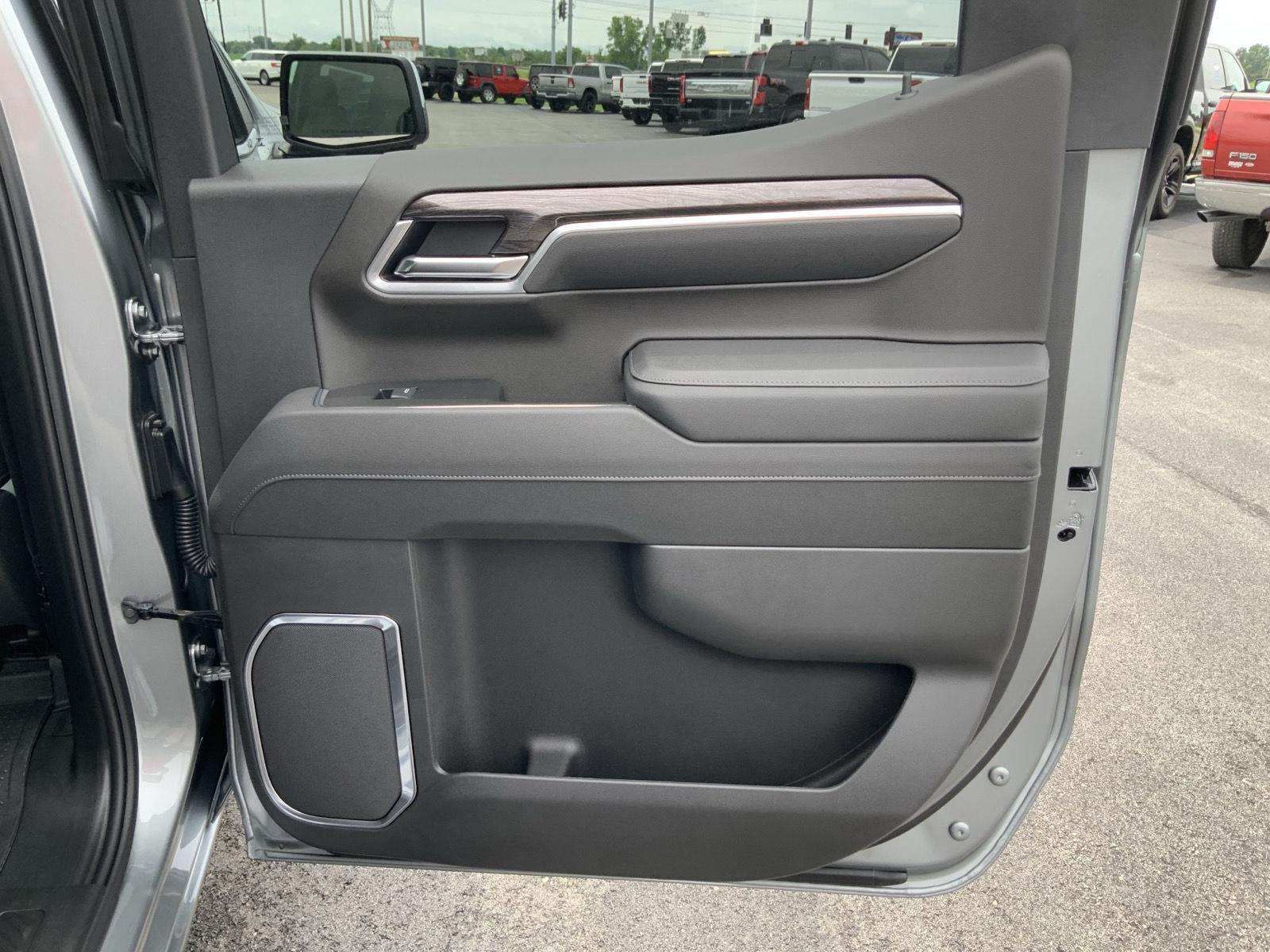 2026 Chevrolet Silverado 1500 LTZ - Photo 60