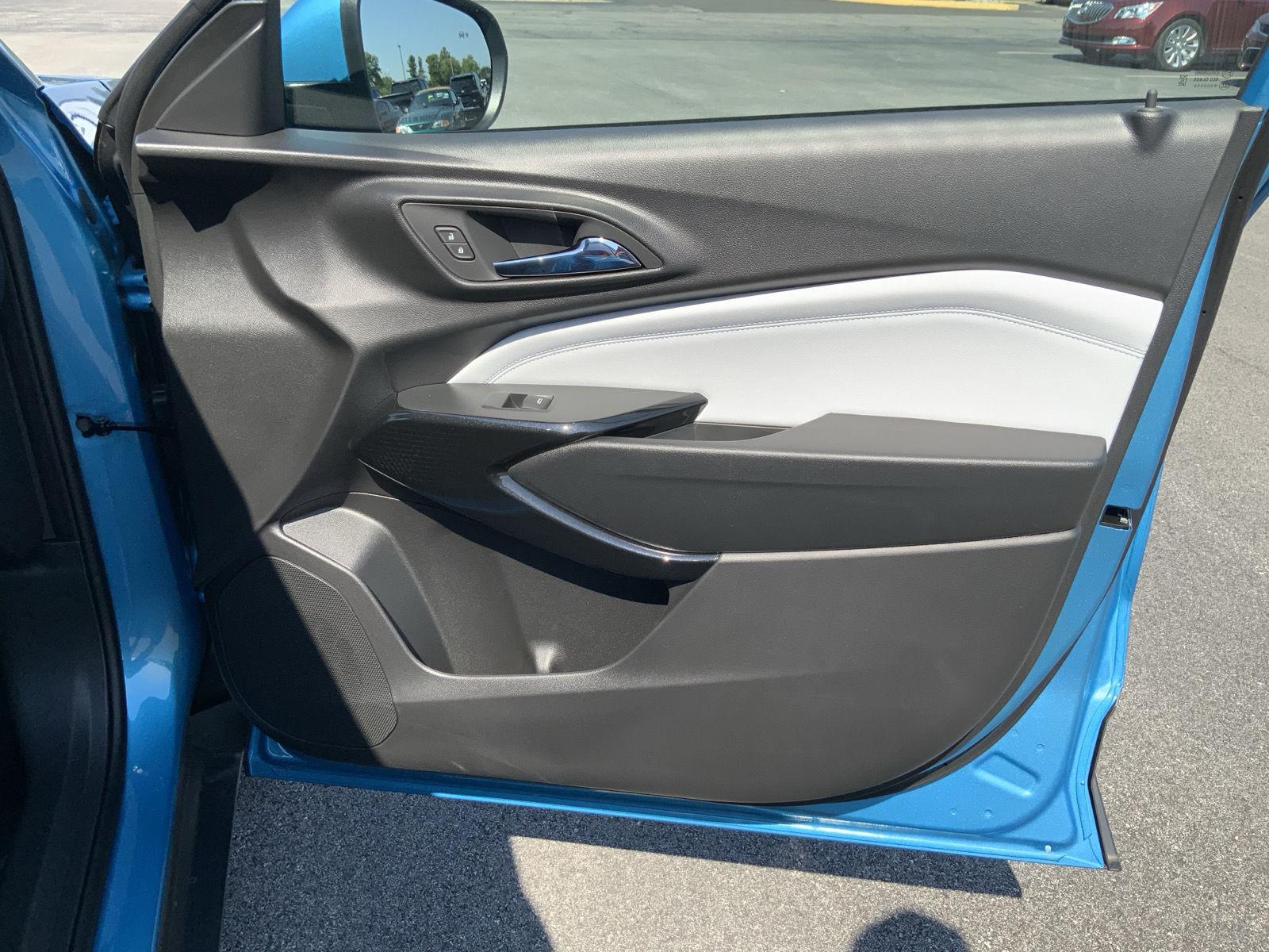 2026 Chevrolet Trax LT - Photo 48