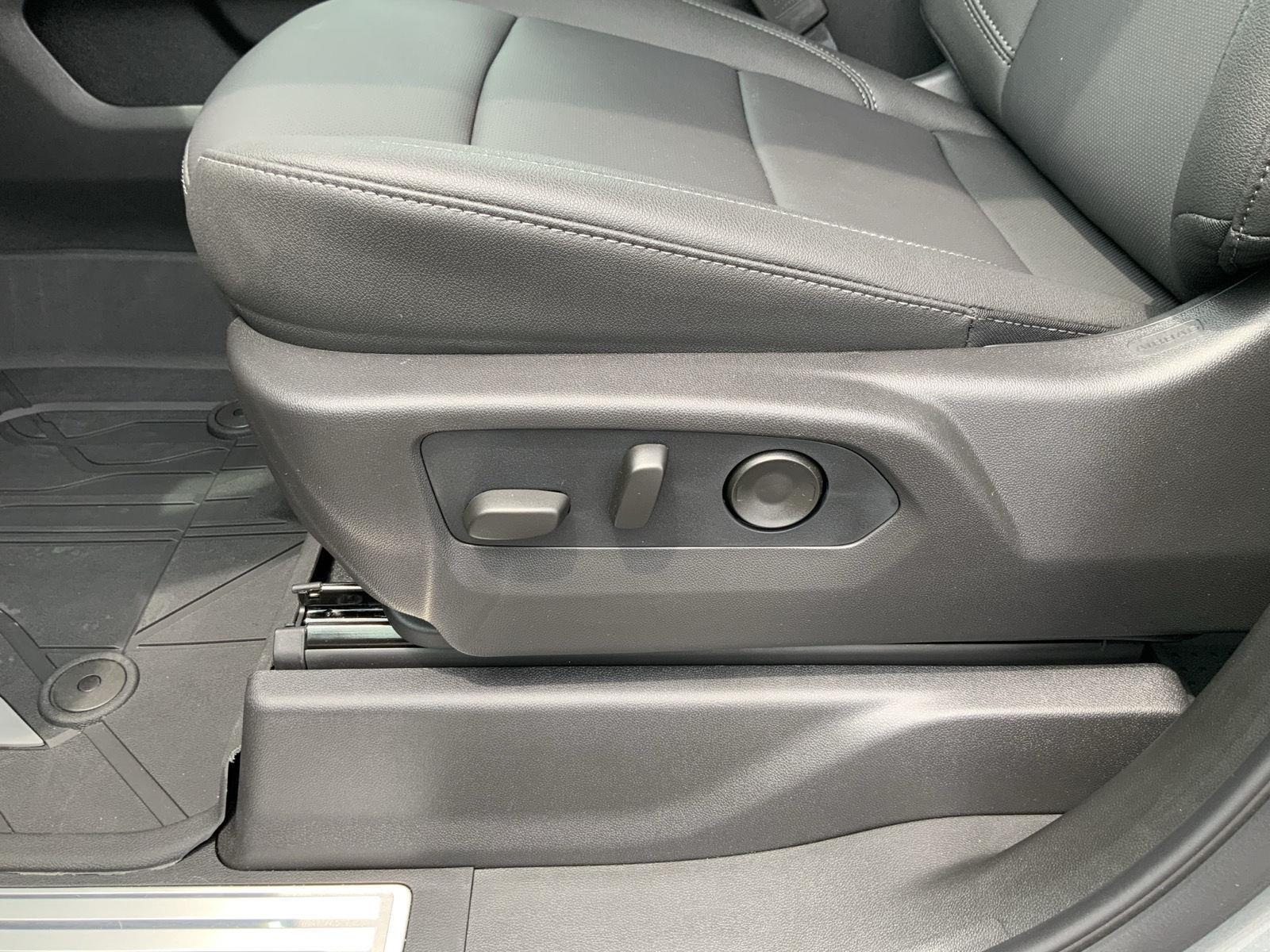2026 Chevrolet Silverado 1500 LTZ - Photo 25