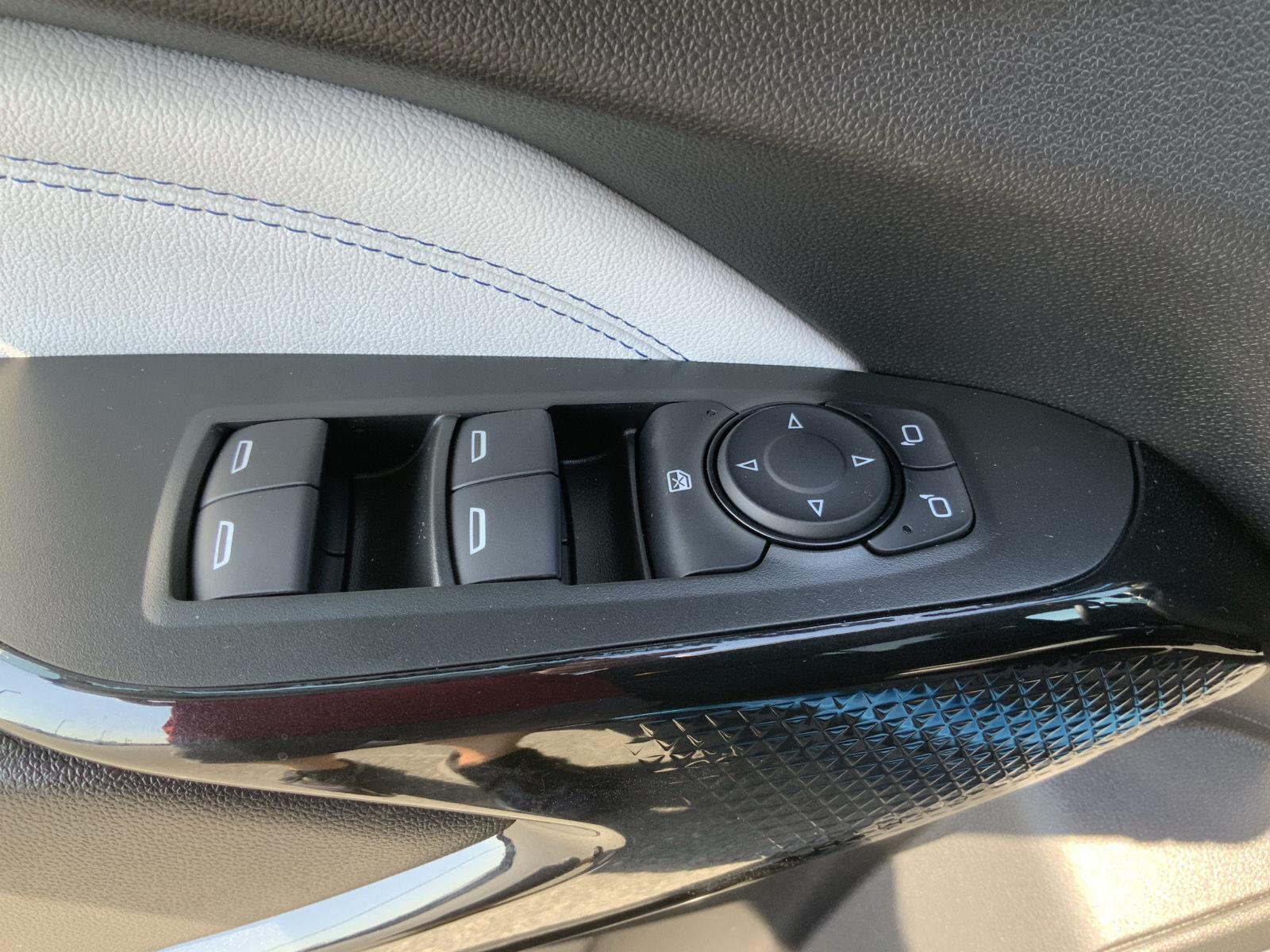 2026 Chevrolet Trax LT - Photo 17