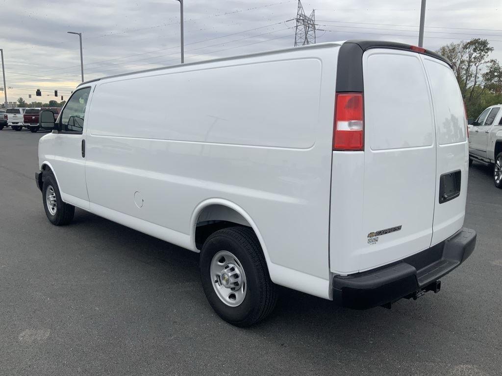 2025 Chevrolet Express Cargo Work Van - Photo 7