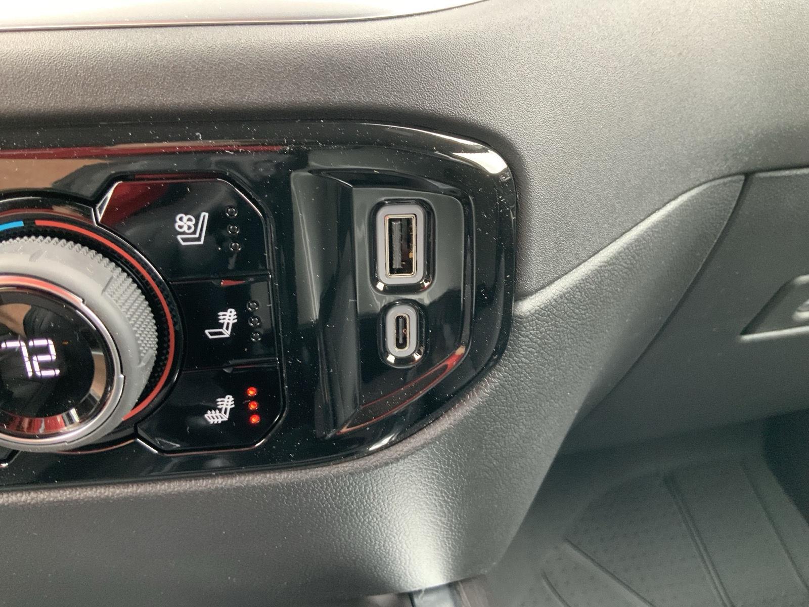 2026 Chevrolet Silverado 1500 LTZ - Photo 47