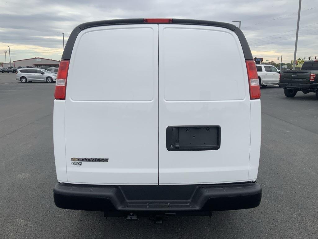 2025 Chevrolet Express Cargo Work Van - Photo 8