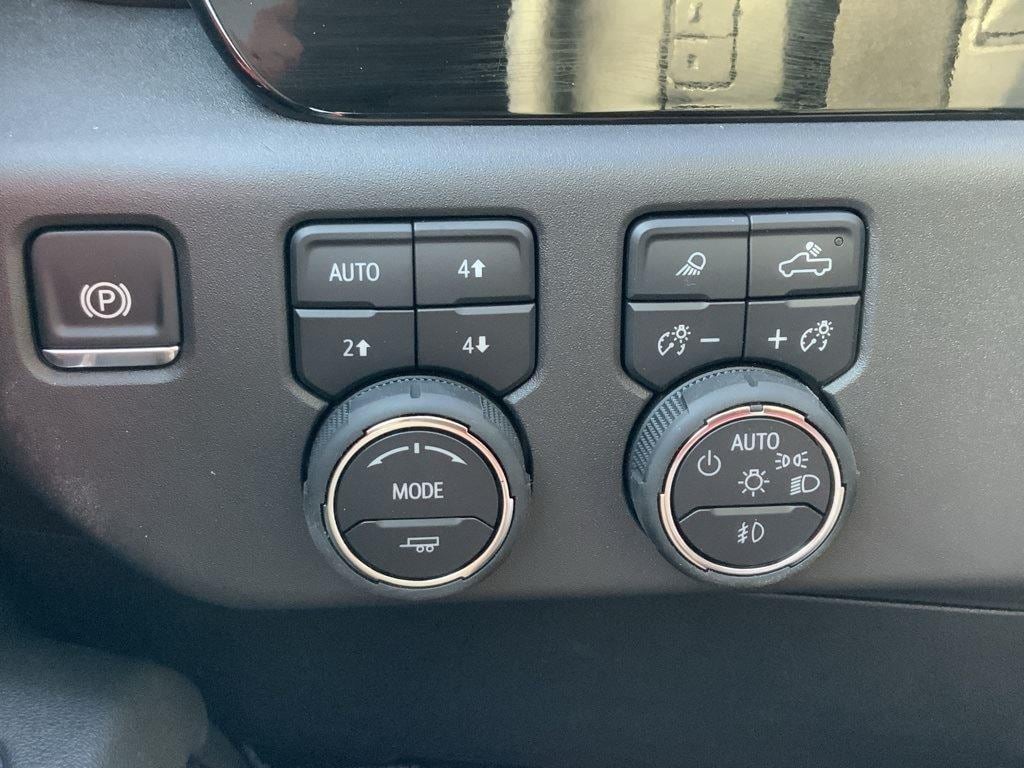 2025 Chevrolet Silverado 1500 RST - Photo 40