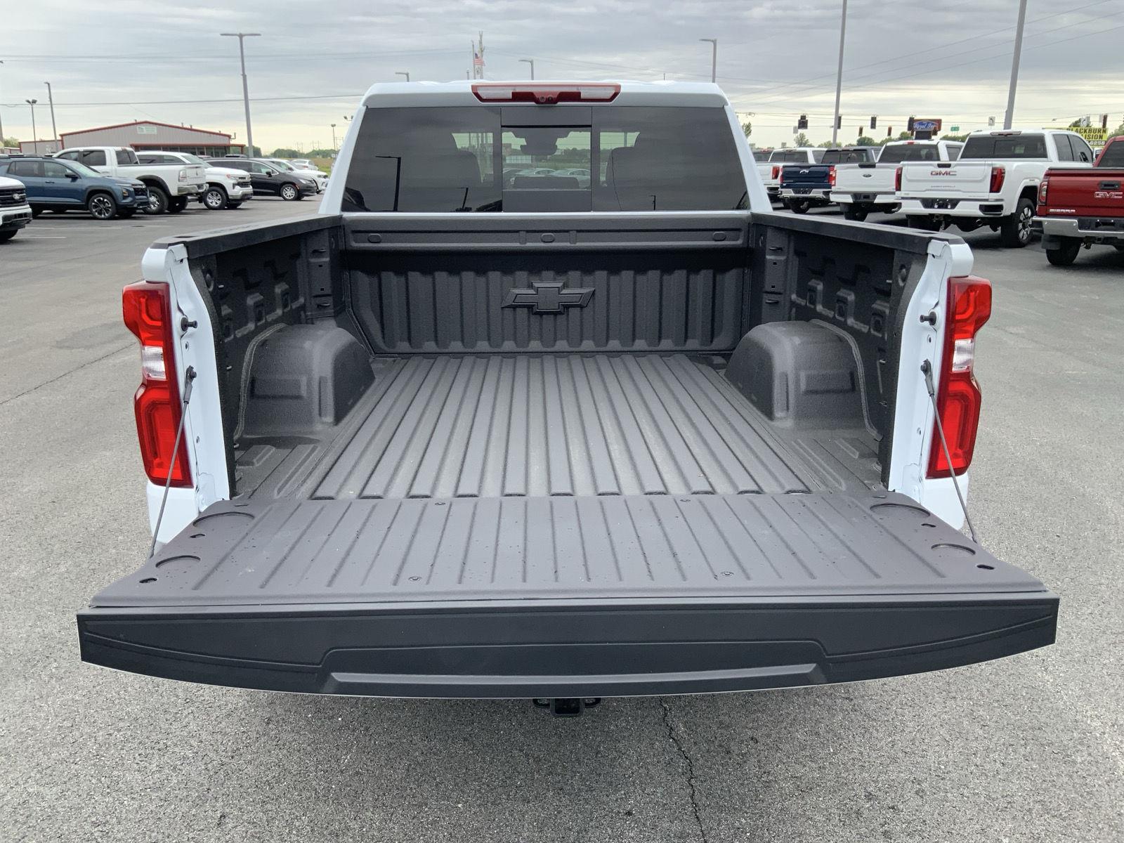 2026 Chevrolet Silverado 1500 LTZ - Photo 10