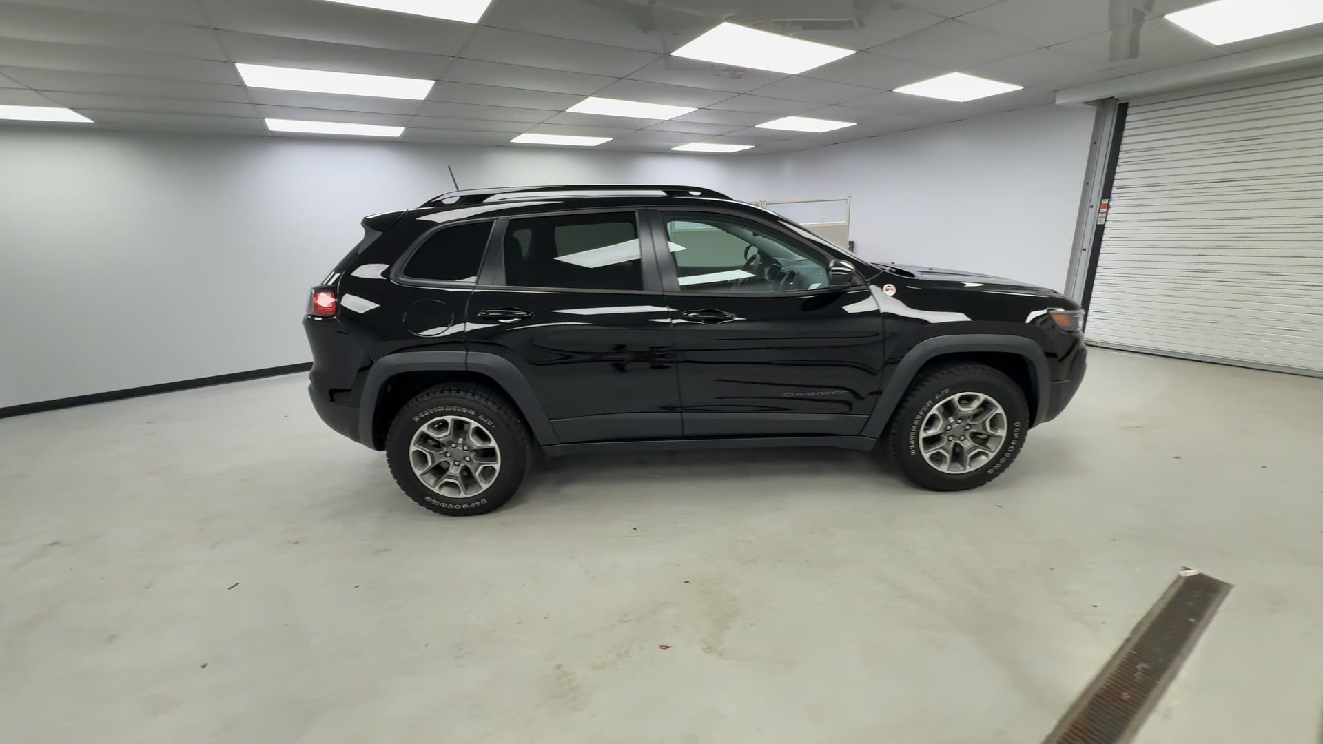 2022 Jeep Cherokee Trailhawk - Photo 60