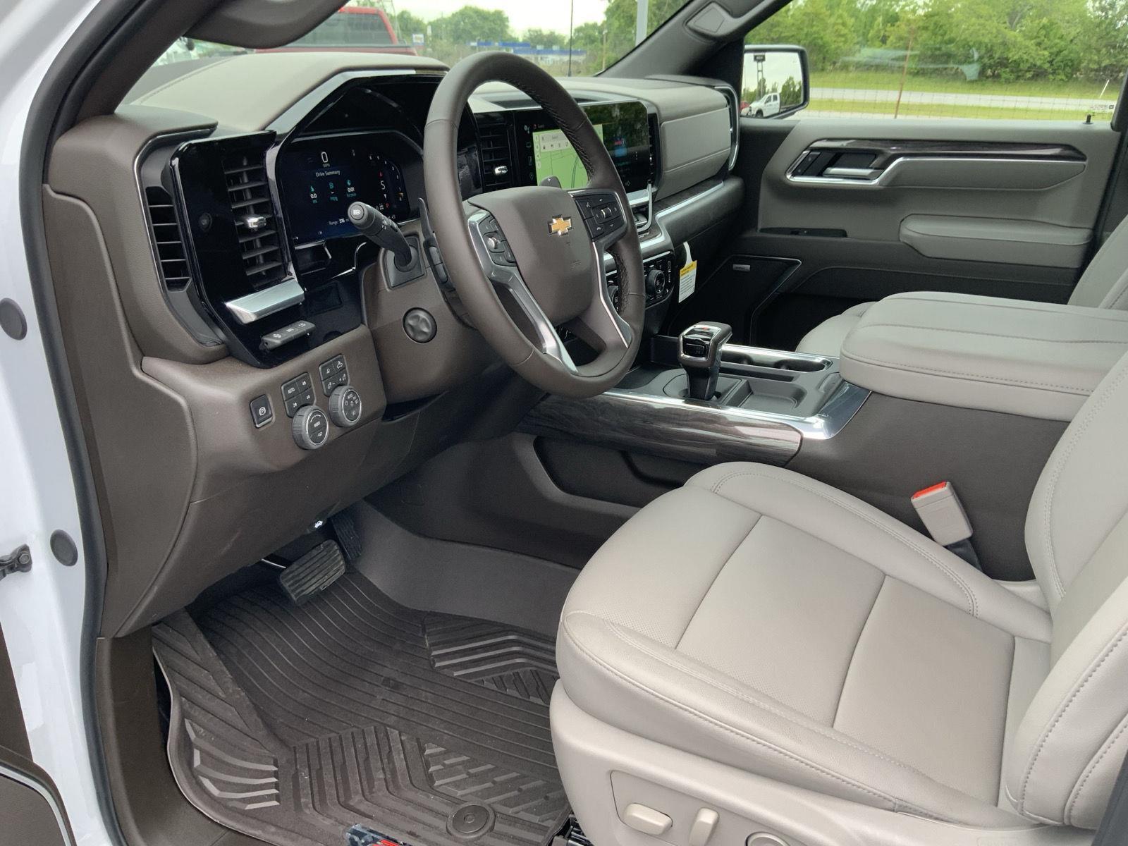 2026 Chevrolet Silverado 1500 LTZ - Photo 21
