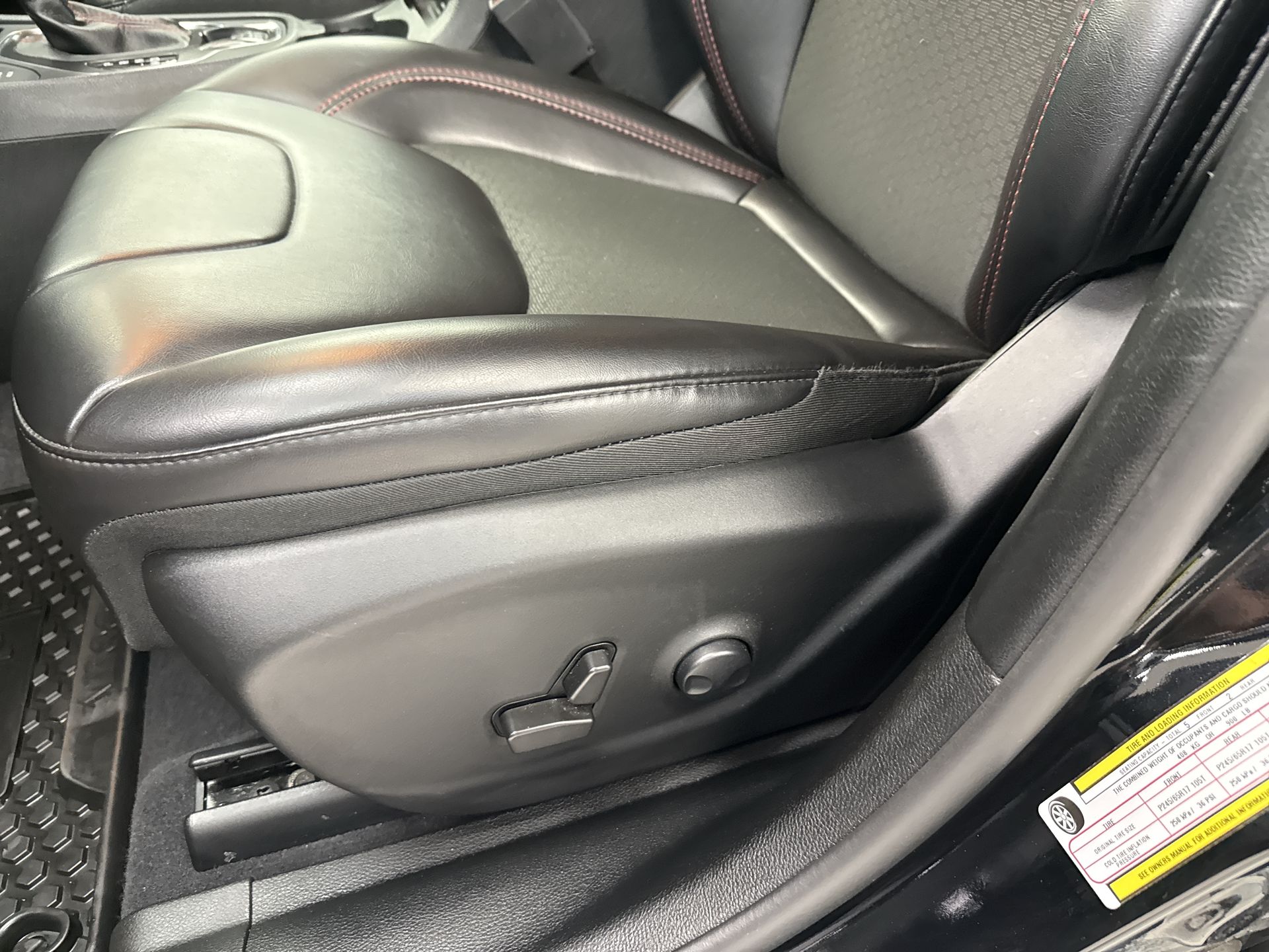 2022 Jeep Cherokee Trailhawk - Photo 65