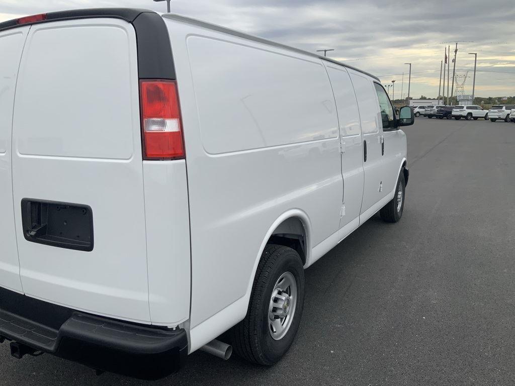 2025 Chevrolet Express Cargo Work Van - Photo 16