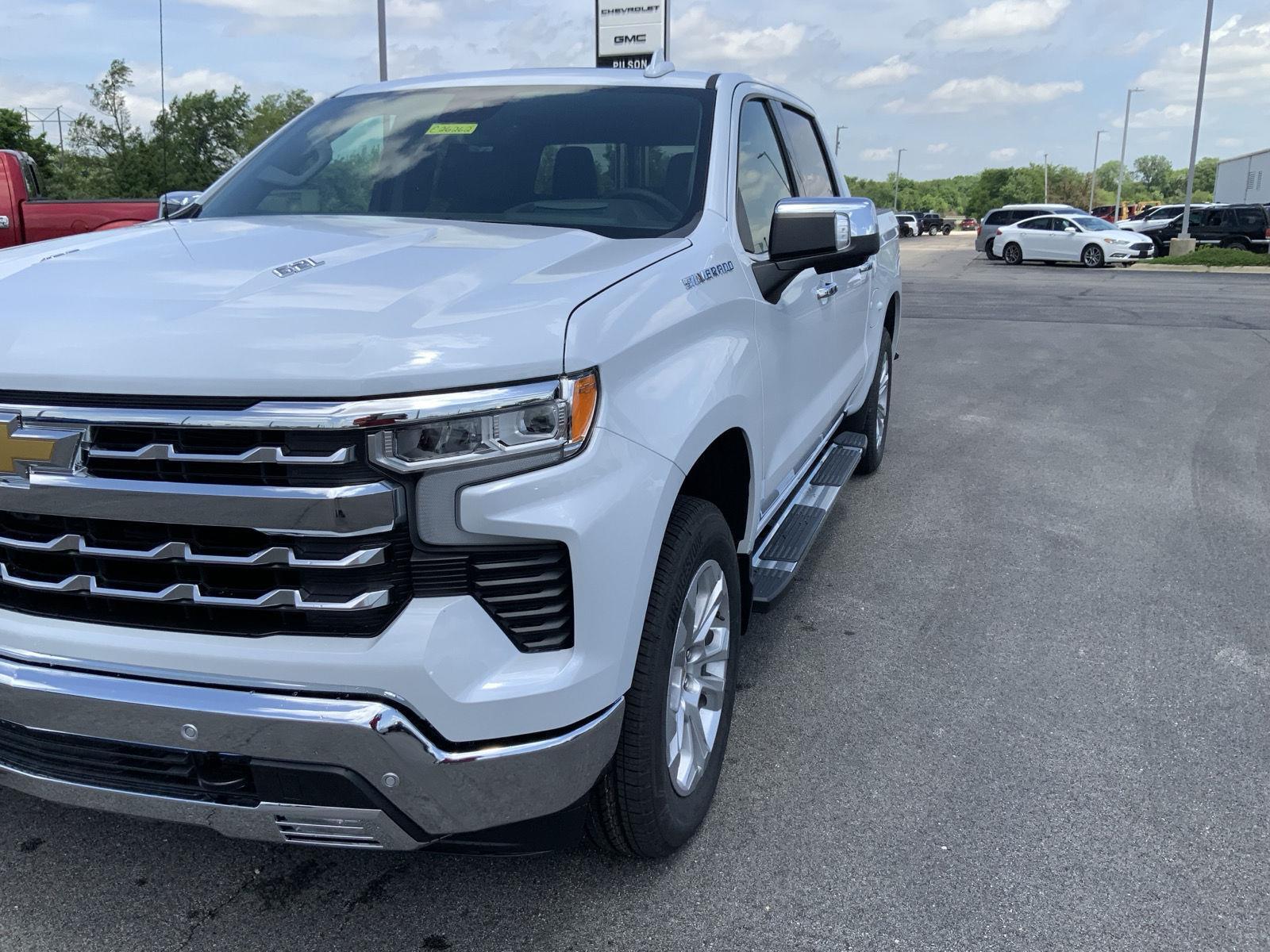 2026 Chevrolet Silverado 1500 LTZ - Photo 15