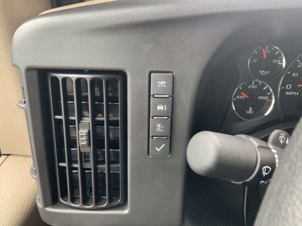 2025 Chevrolet Express Cargo Work Van - Photo 29