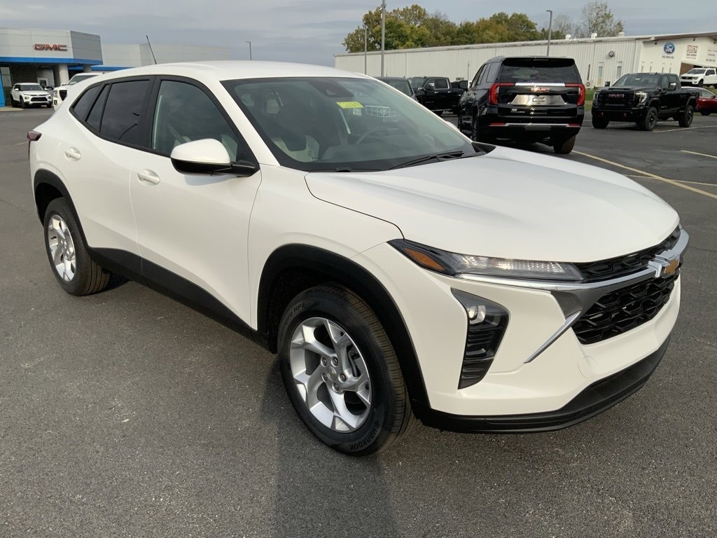 New 2026 Chevrolet Trax LS SUV