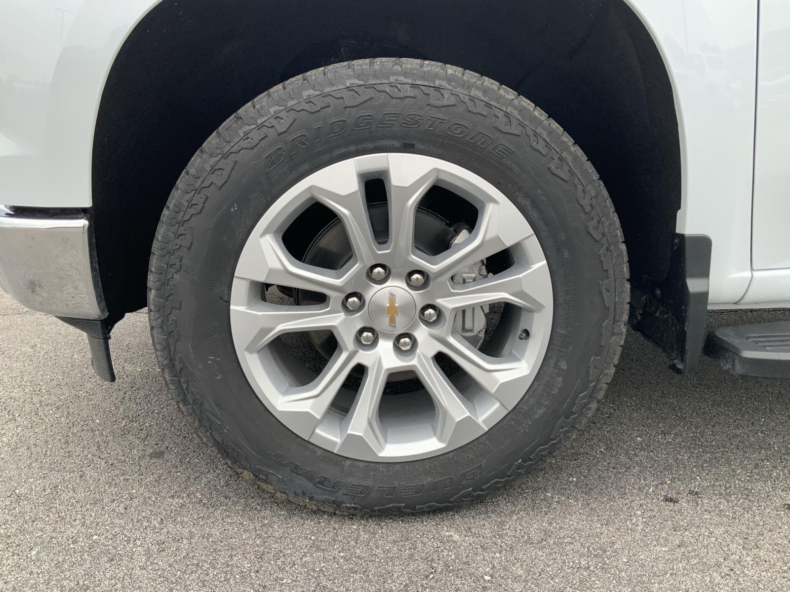 2026 Chevrolet Silverado 1500 LTZ - Photo 18
