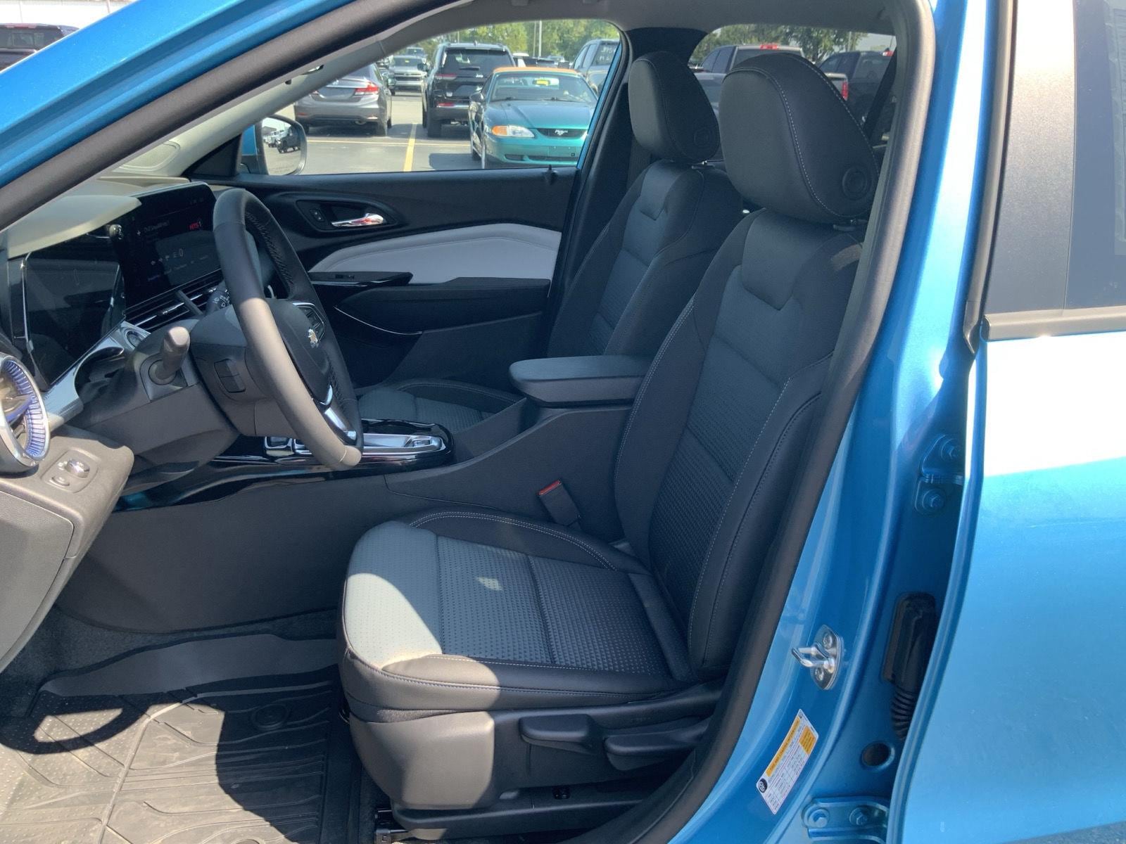 2026 Chevrolet Trax LT - Photo 18