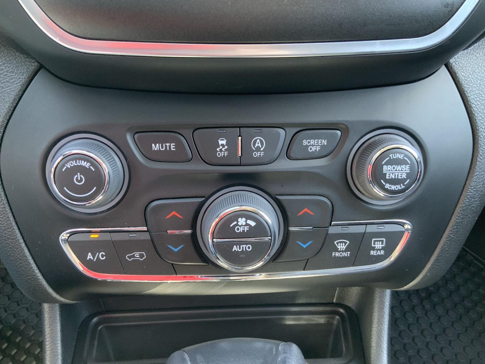 2022 Jeep Cherokee Trailhawk - Photo 38