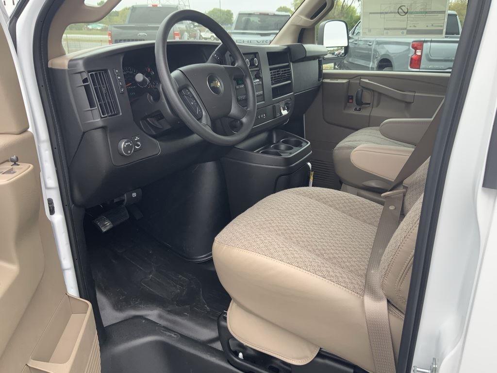 2025 Chevrolet Express Cargo Work Van - Photo 24