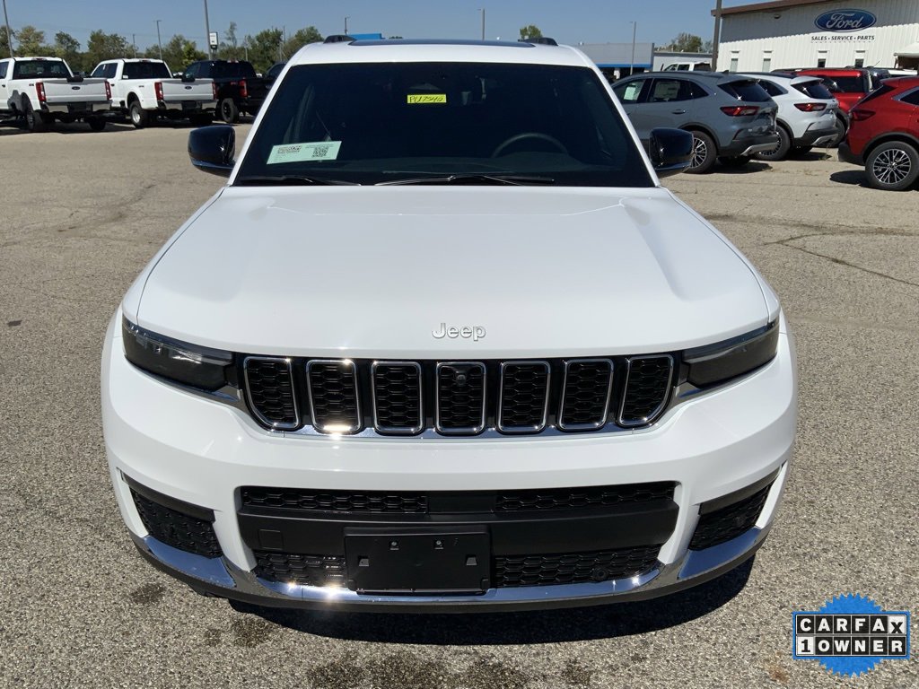 2024 Jeep Grand Cherokee Limited photo 2