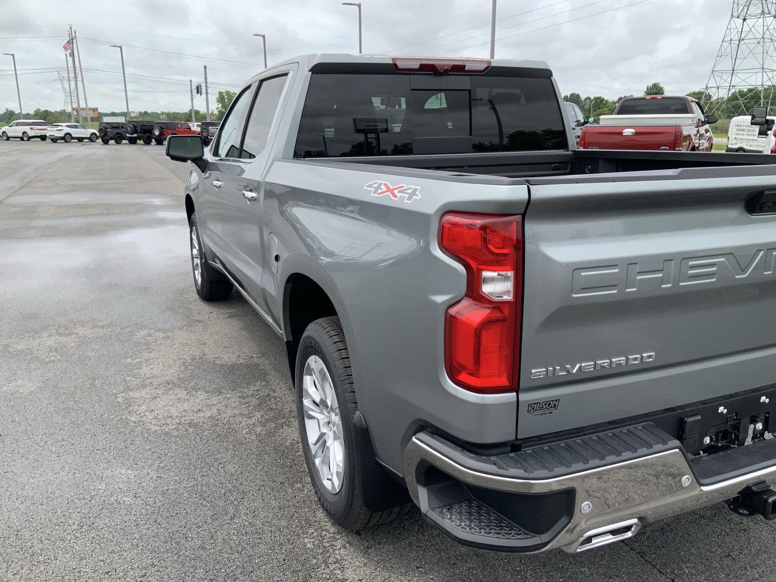 2026 Chevrolet Silverado 1500 LTZ - Photo 16
