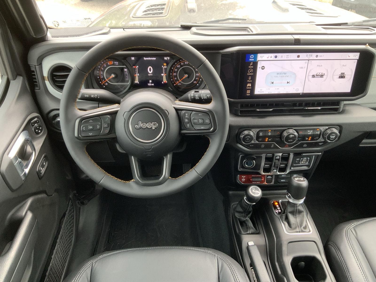 2024 Jeep Wrangler 4-Door Willys - Photo 22
