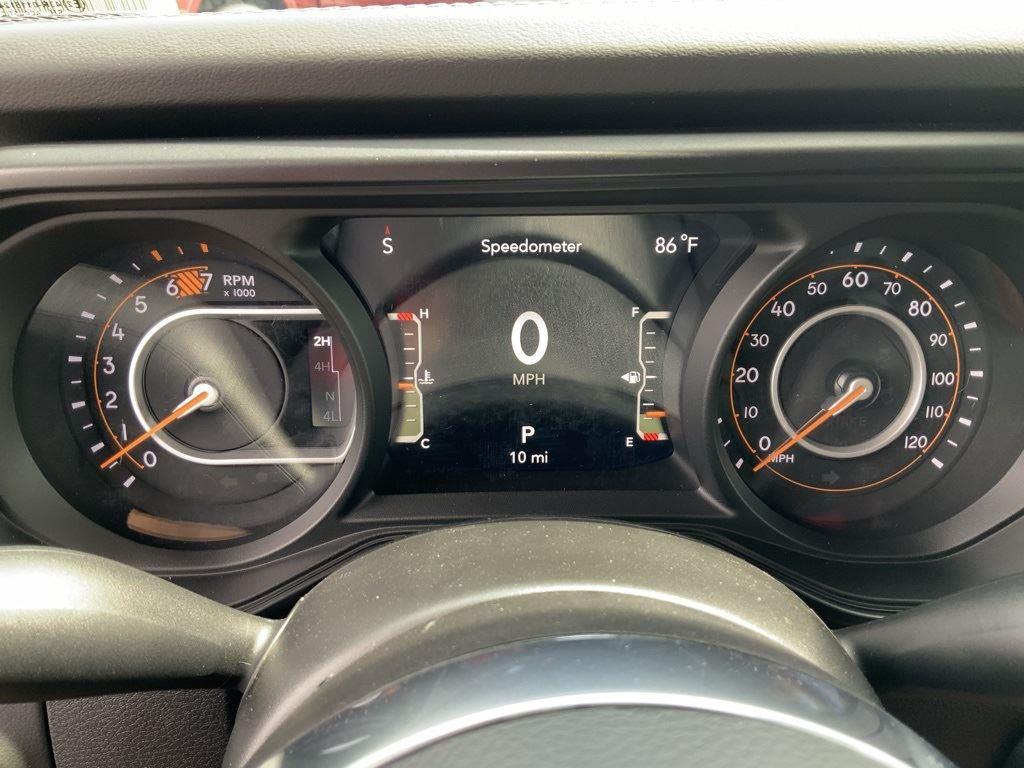 2025 Jeep Wrangler 4-Door Sahara - Photo 28